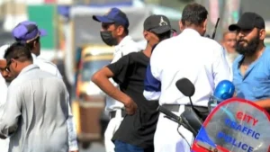 Karachi Traffic Police Issue Over 234,000 E-Challans in a Single Day